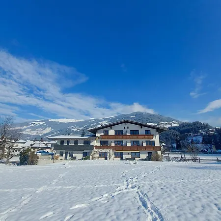 Alpenzeit Zillertal * زيل أم زيلر