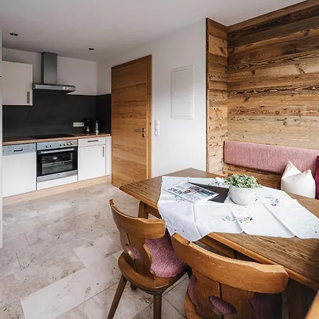 Alpenzeit Zillertal * زيل أم زيلر