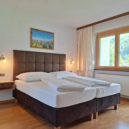 Alpenzeit Zillertal 아파트