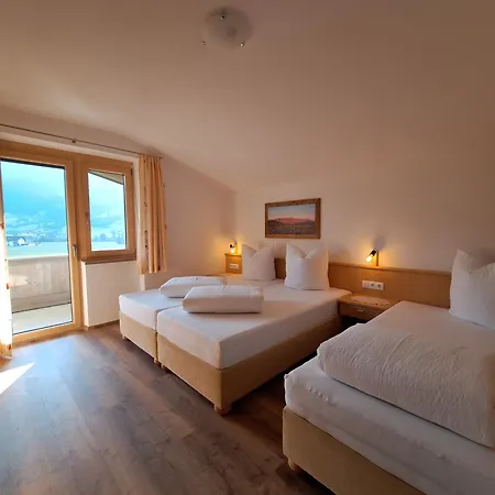 Alpenzeit Zillertal Appartement *